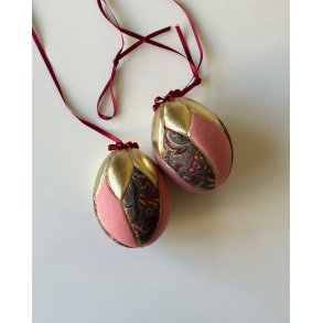 Medium Easter egg, rosy w dark red, set of 2