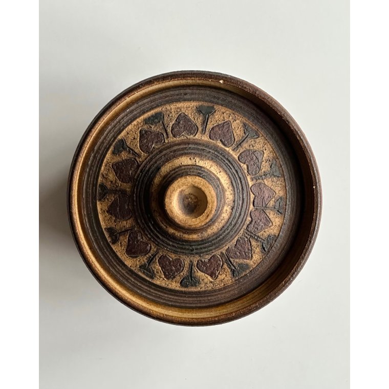 L�gkrukke, Jette Heller�e