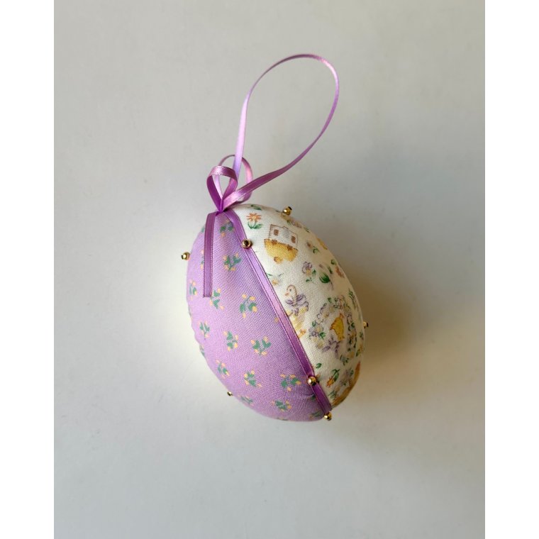 Medium Easter egg, purple w tiny flowers
