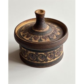 Jar w lid, Jette Heller�e