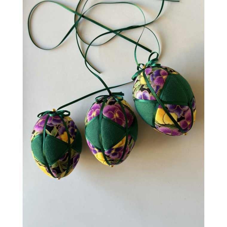 Medium Easter egg, green w flowers, set of 3