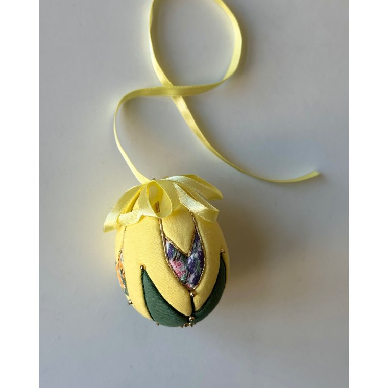 Medium Easter egg, green and yellow
