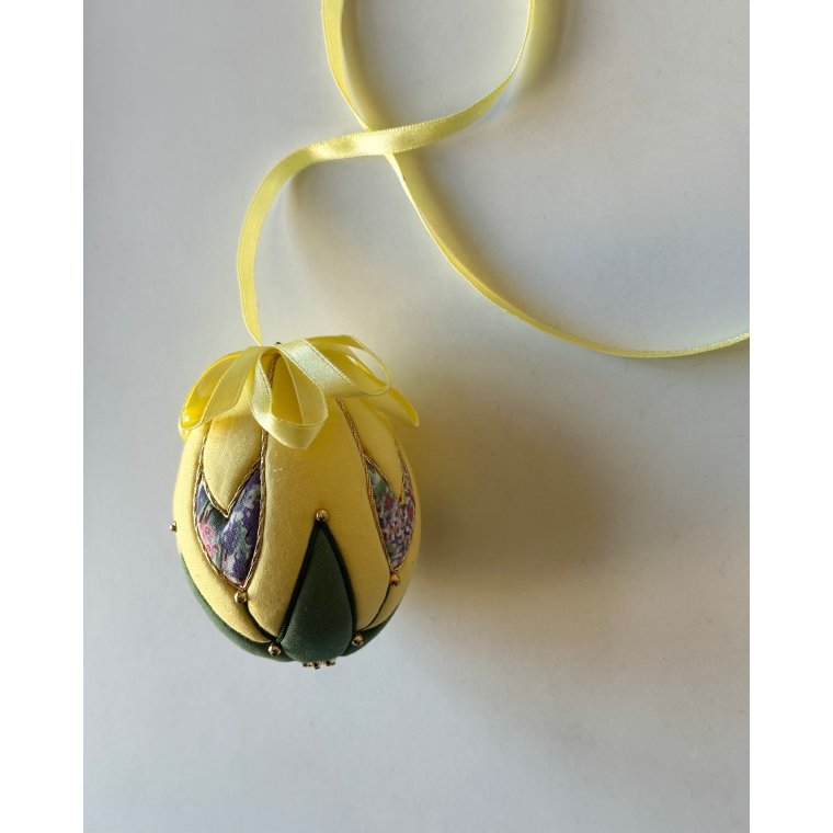 Medium Easter egg, green and yellow