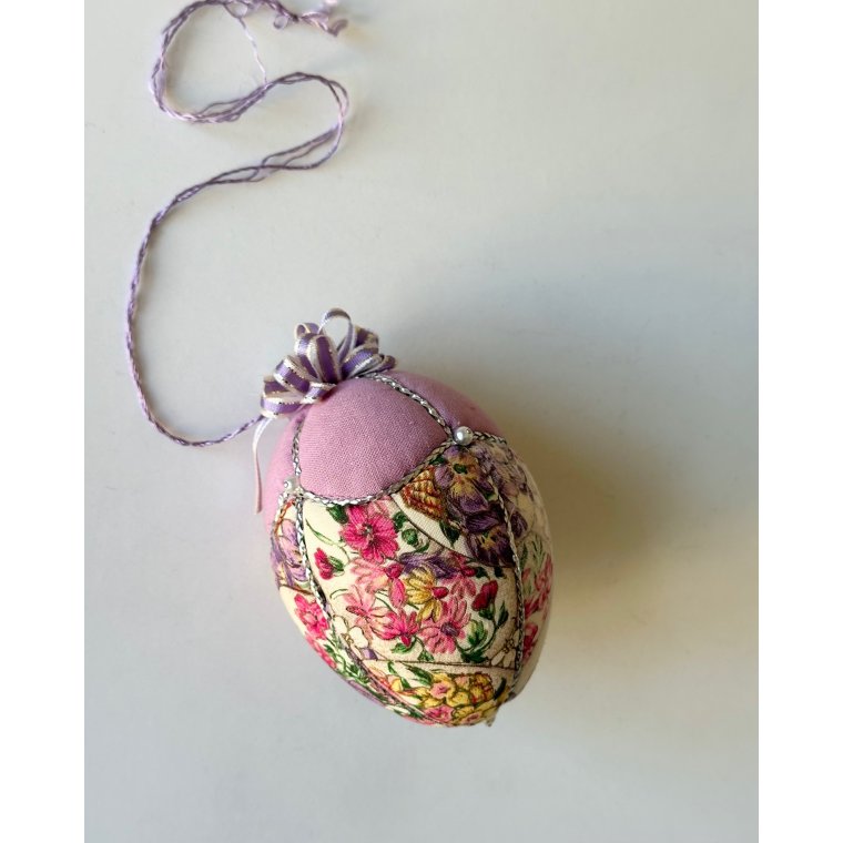 Big Easter egg, rosy w flowers