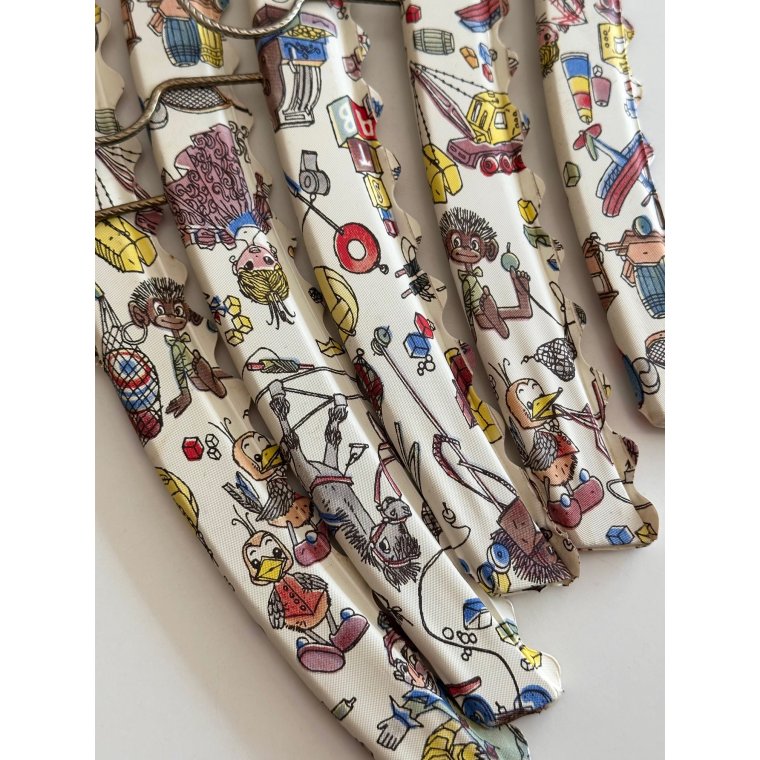 Mid Century kids hangers, set of 5