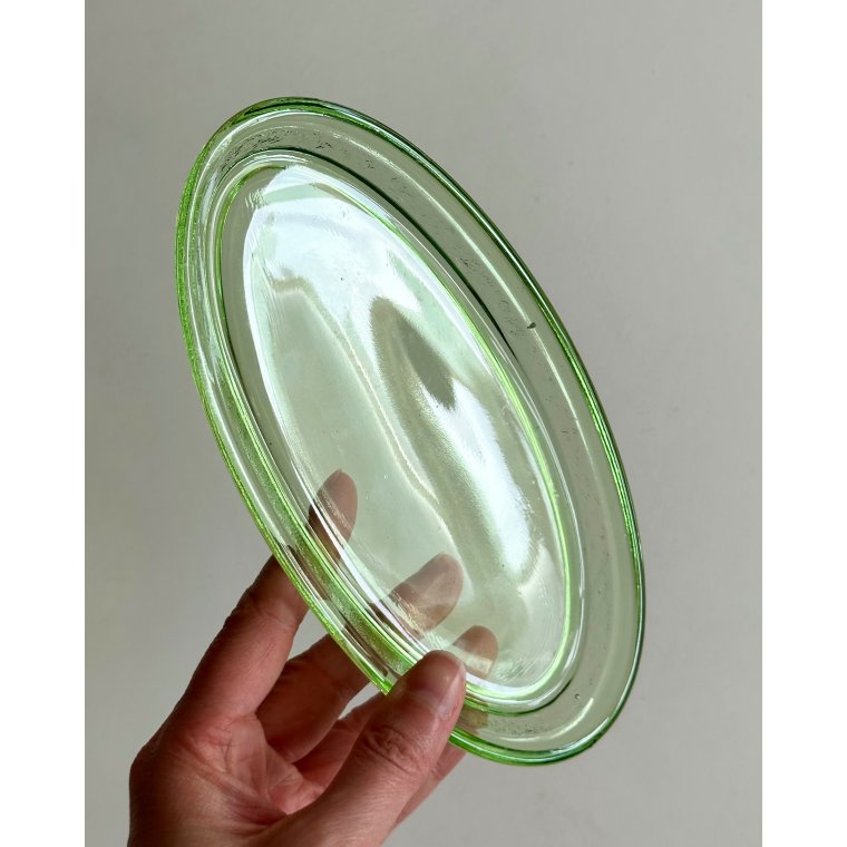 Oval glasbakke