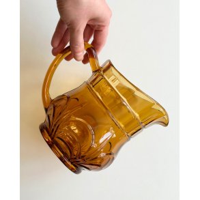 Jug, Nanna, amber glass