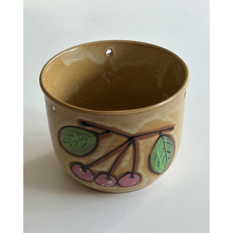 Hngeskjuler, kirsebr