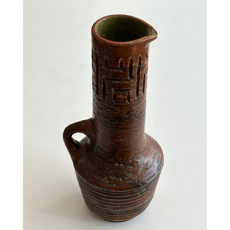 Arnold Wiig's Factories, ceramic vase