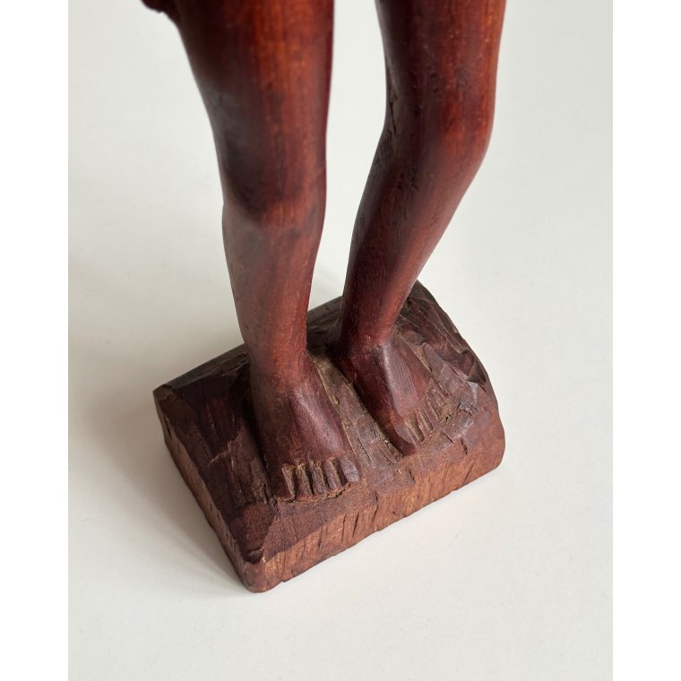 H�j tr�figur, kvinde