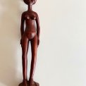 H�j tr�figur, kvinde