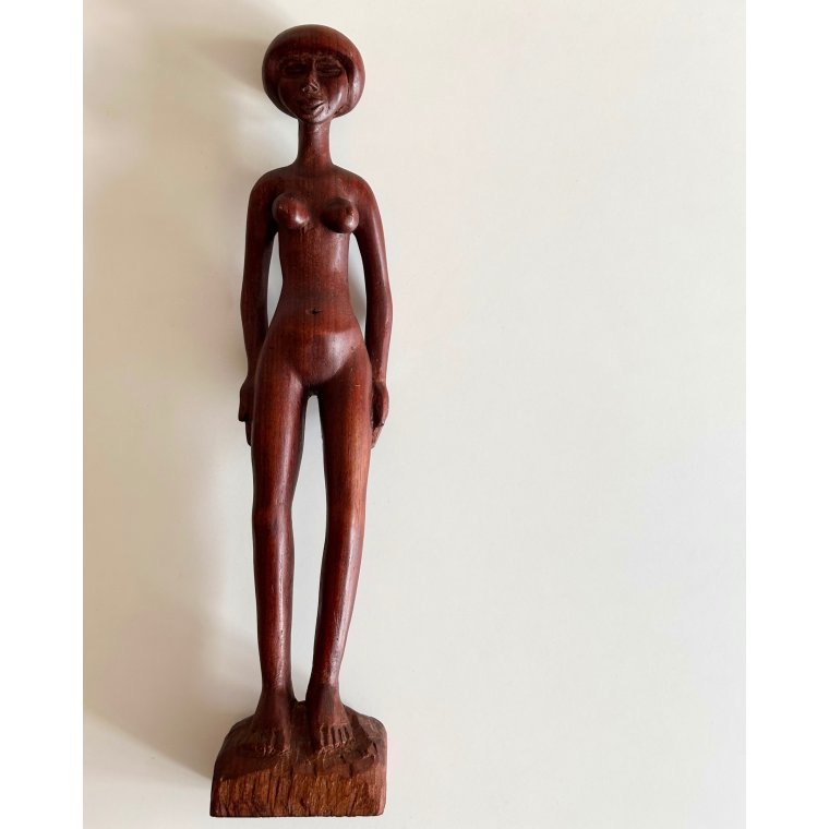 H�j tr�figur, kvinde