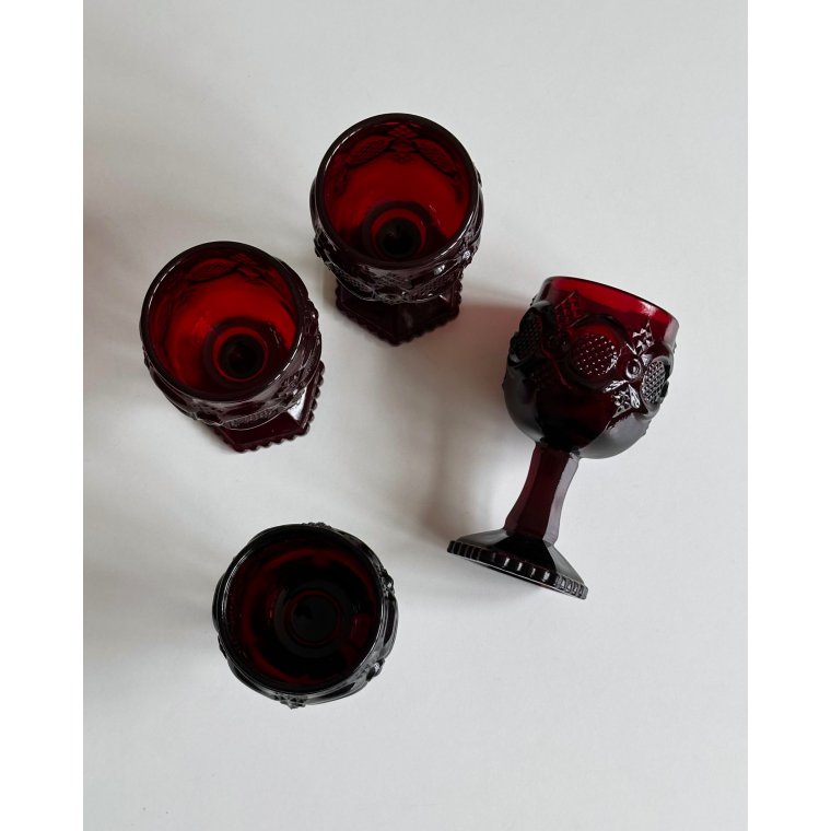 Avon wine glasses, ruby, set of 4
