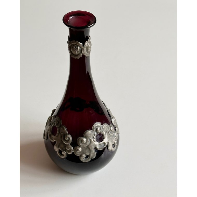 Antik karaffel uden prop, aubergine