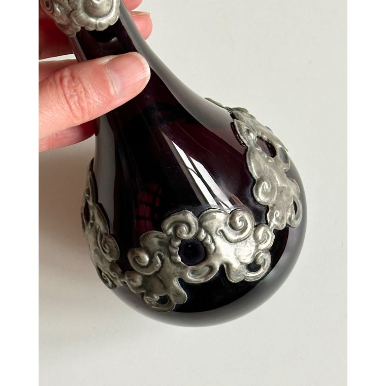 Antik karaffel uden prop, aubergine
