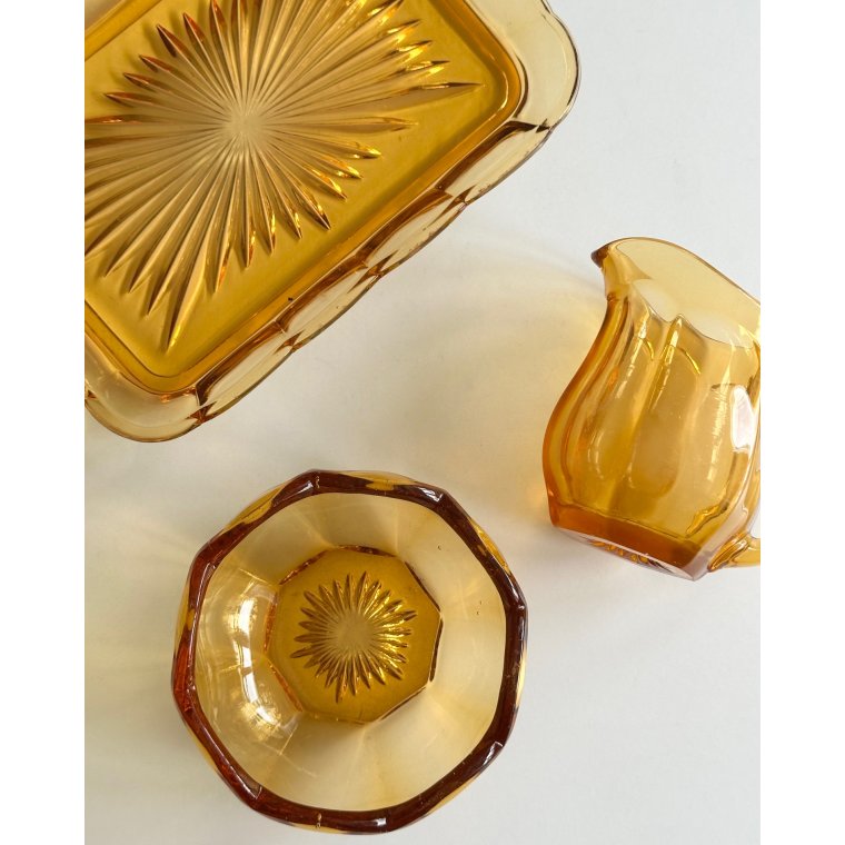 Sukker- og fldest, ravfarvet glas