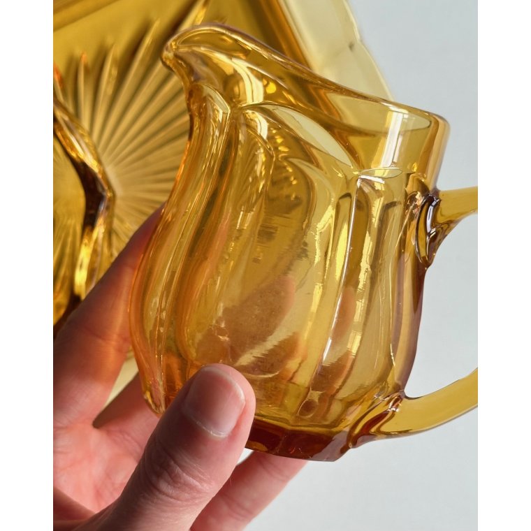 Sukker- og fldest, ravfarvet glas