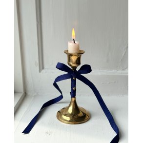 Thin brass candleholder, short