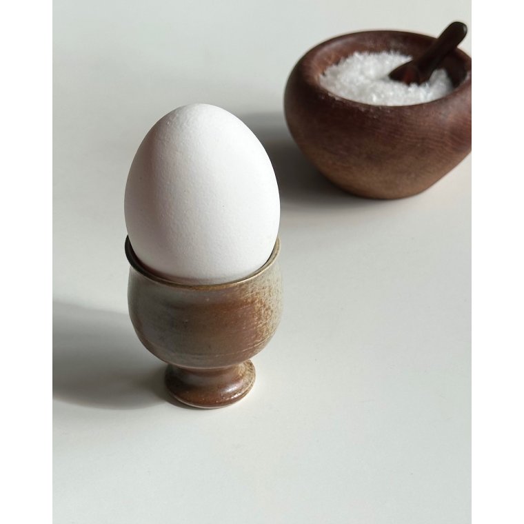 Ceramic egg cup, glossy