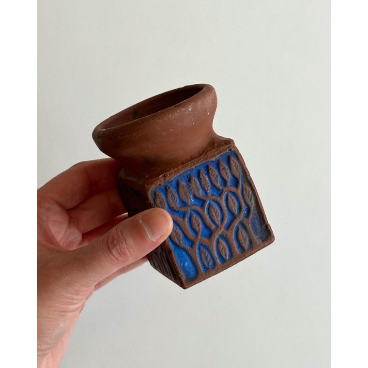 Ceramic candleholder