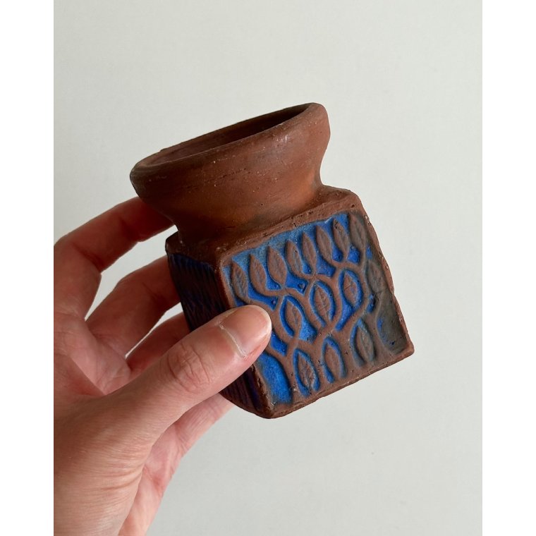 Ceramic candleholder