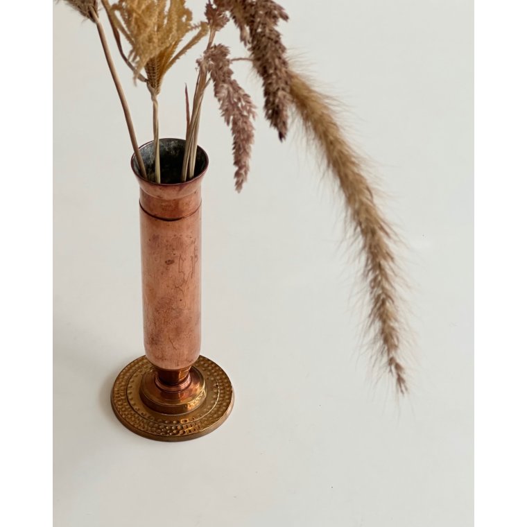 Slender vase, copper/brass