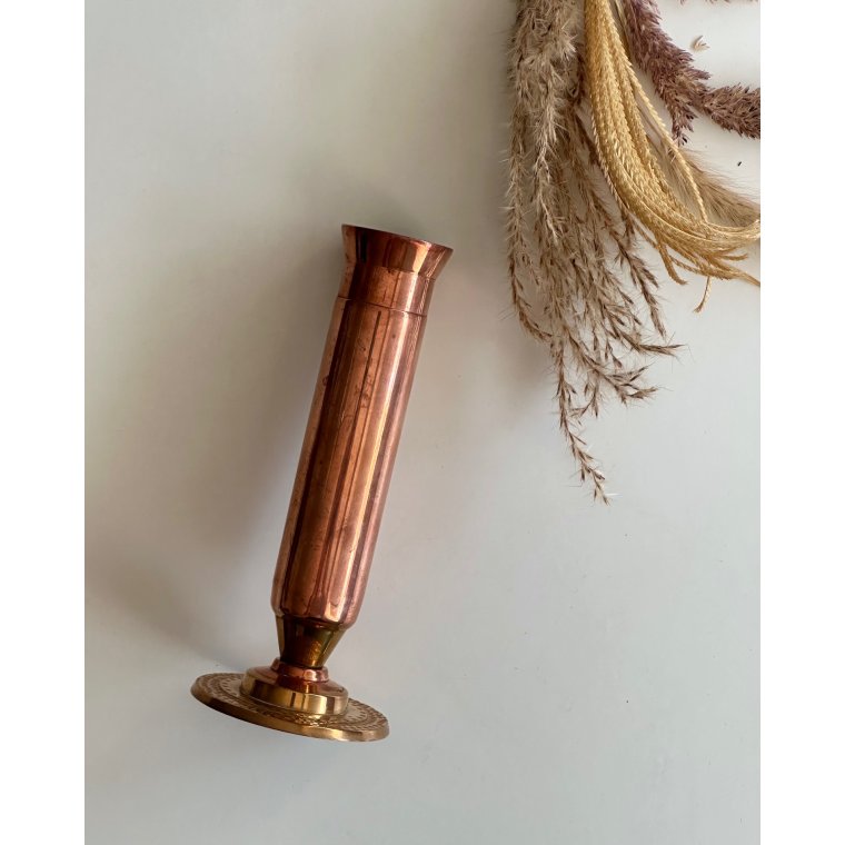 Slender vase, copper/brass