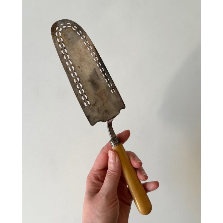 Serveringsske, gennembrudt mnster, NB