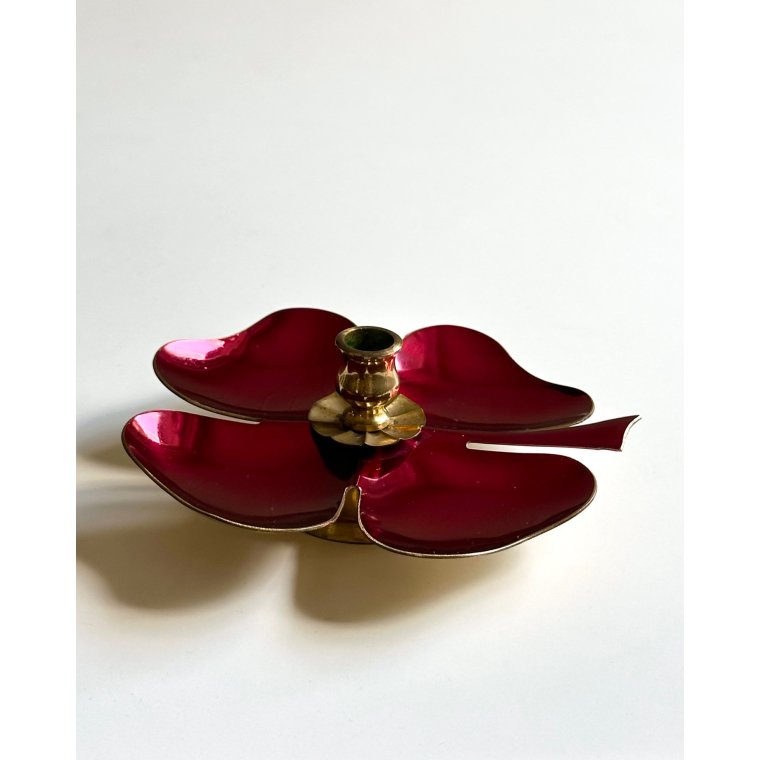 Clover candleholder with red enamel