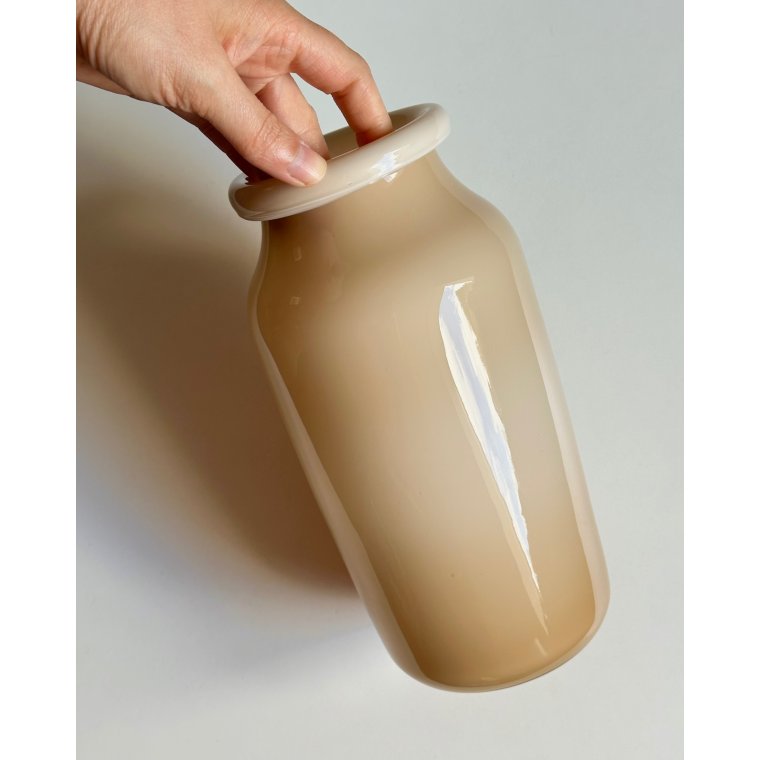 Flora fra Herstal, beige