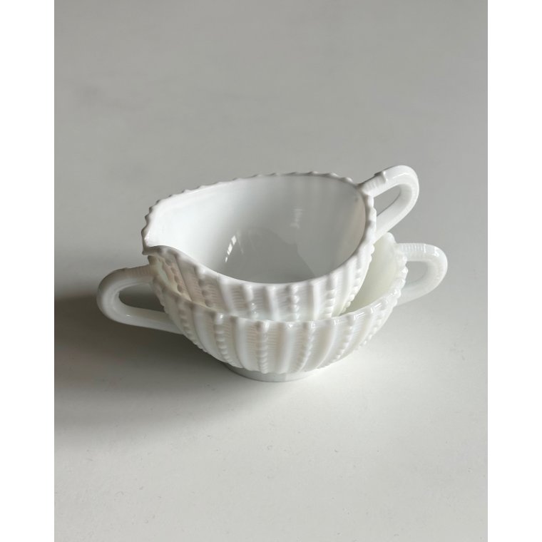 Sukker- og fldest, opalineglas