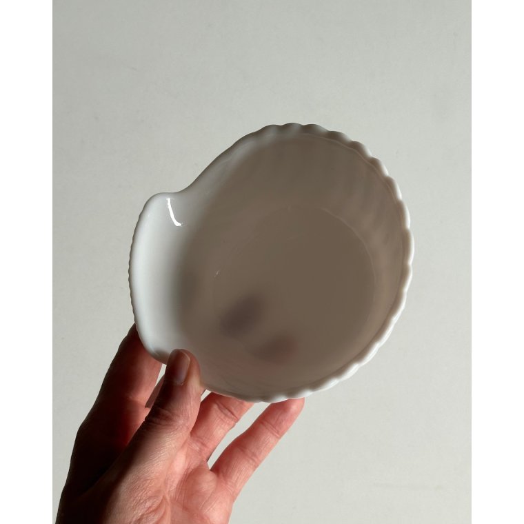 Lille sk�l, musling, hvid opalineglas