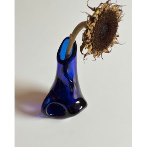 Artsy vase, cobalt blue
