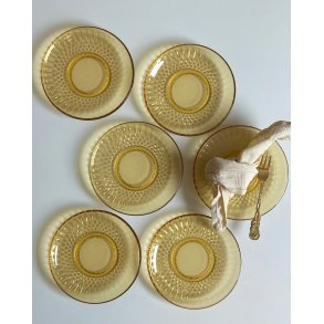 Cake plates, amber glass, set of 6