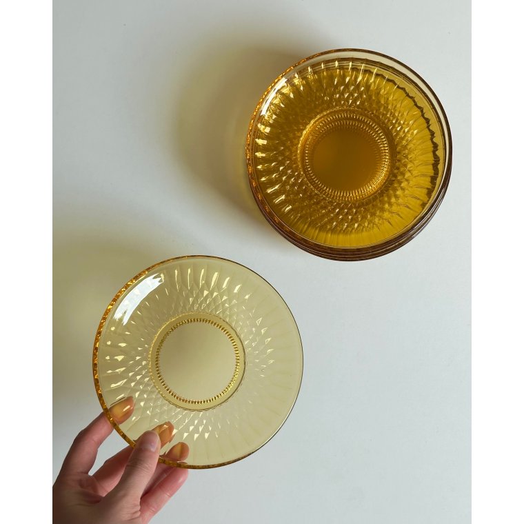 Kagetallerkner, ravfarvet glas, 6 stk samlet