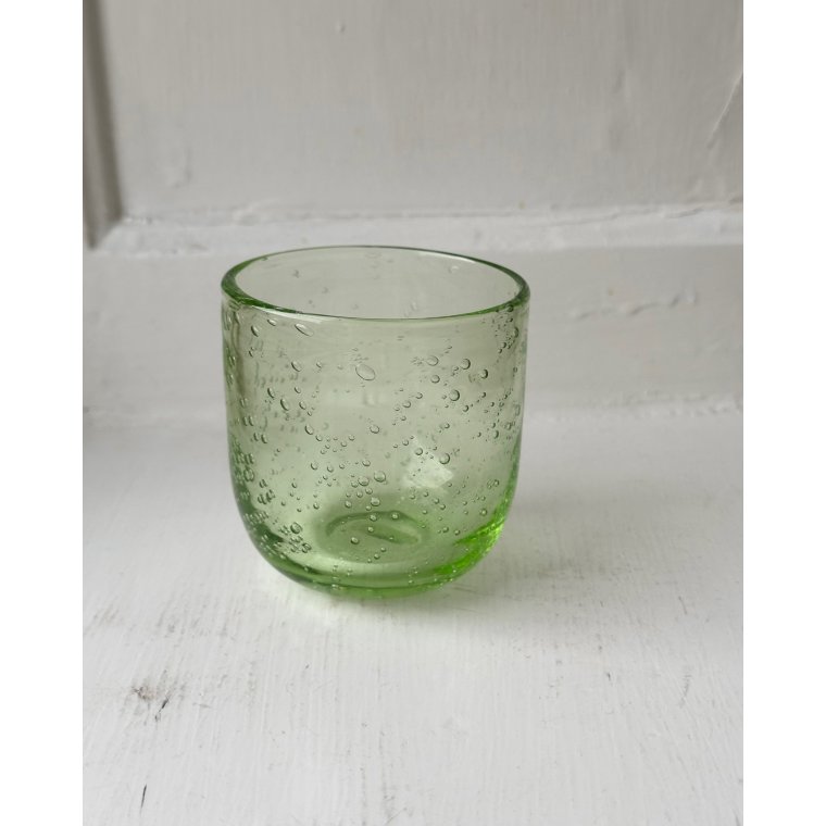 Small glass cup w bubbles