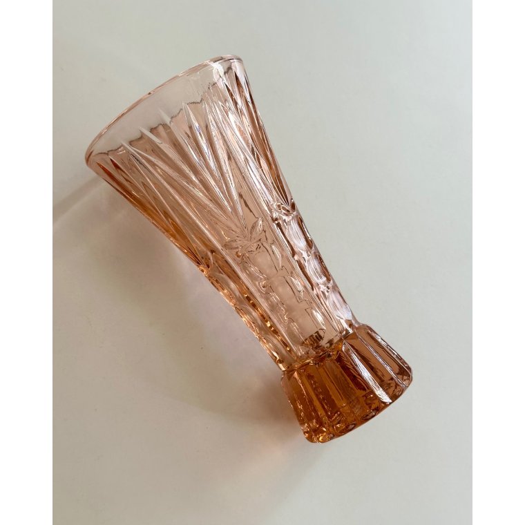 Laksefarvet vase, presset glas