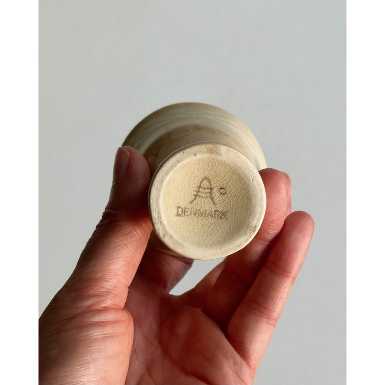 Aluminia egg cup, beige