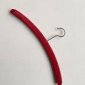 Retro hanger w plastic wire, red/cream/black