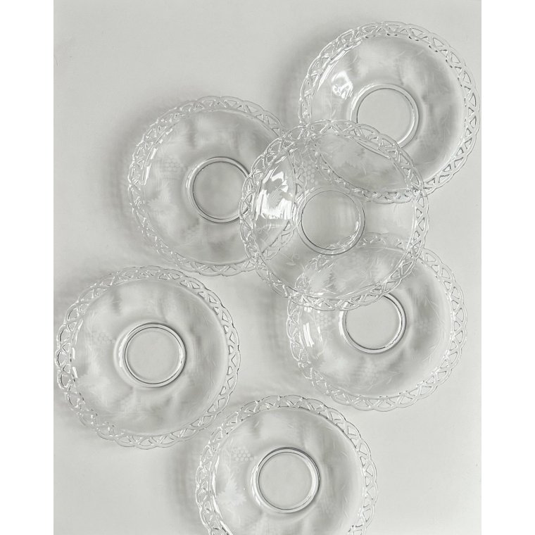 Glass plates w motifs and pierced trim, set of 6