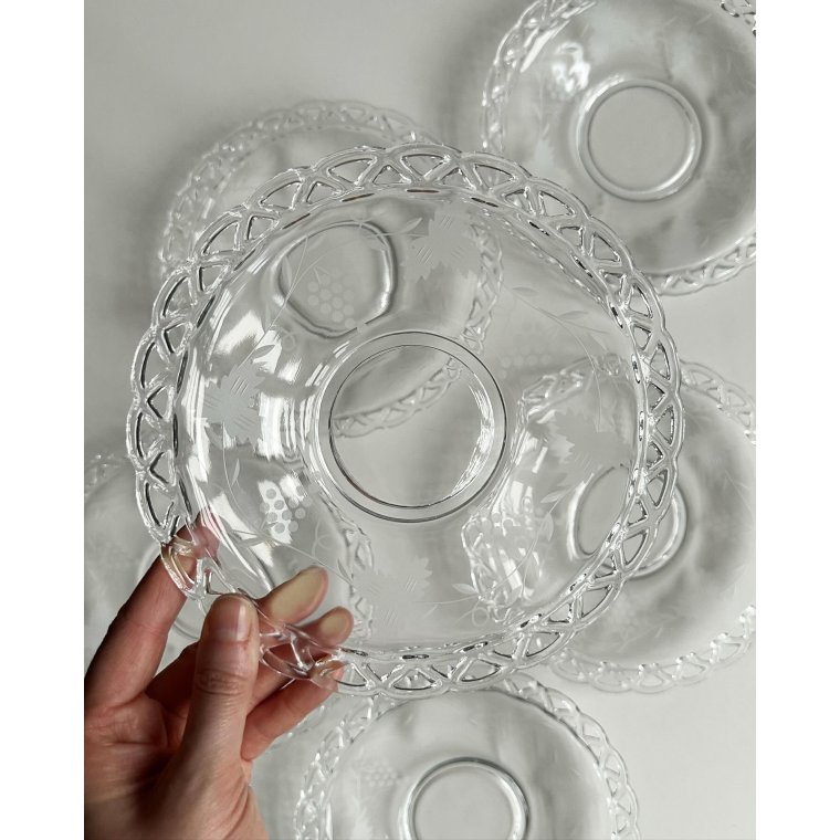 Glass plates w motifs and pierced trim, set of 6