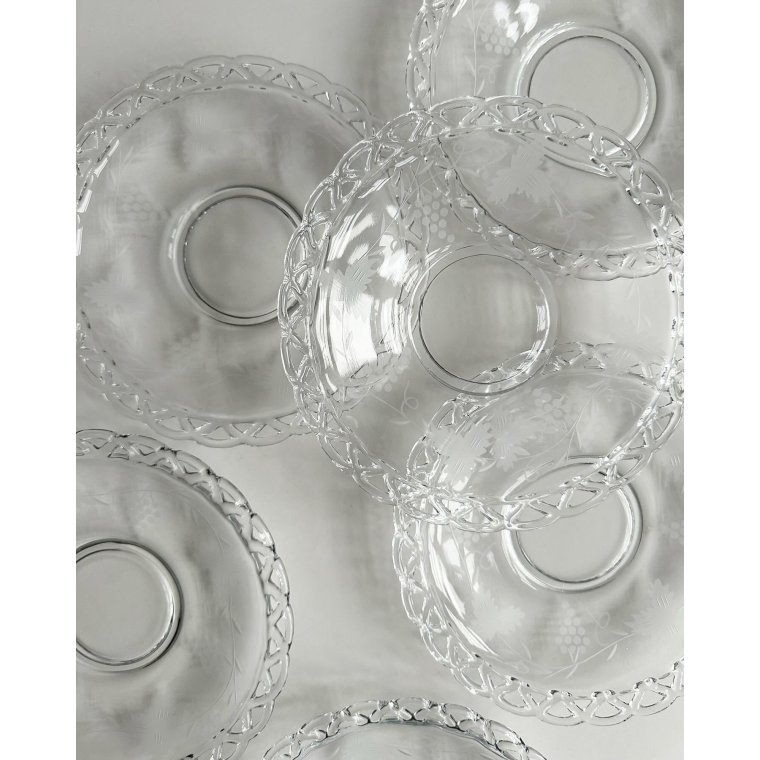Glass plates w motifs and pierced trim, set of 6