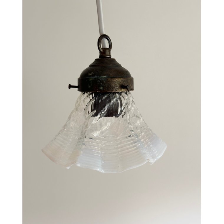 Antik pendel, klart/opalineglas, NB