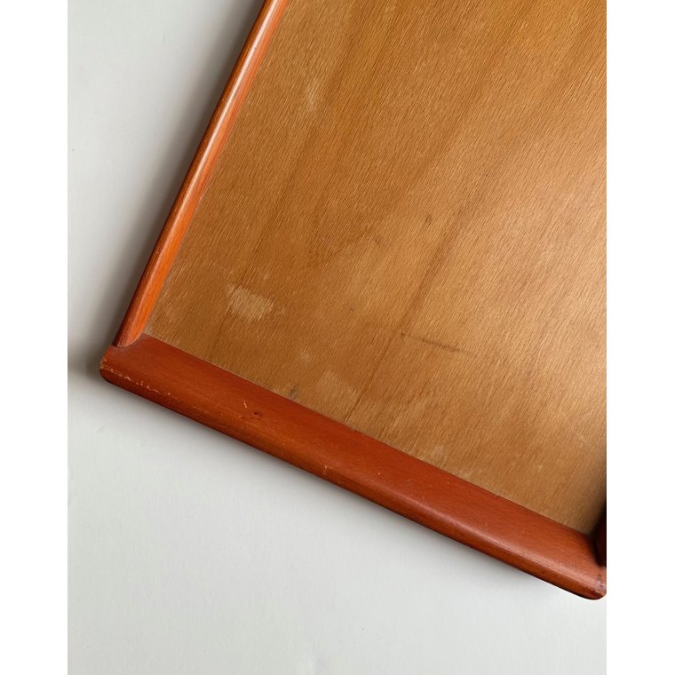 Trbakke m mrk kant, NB