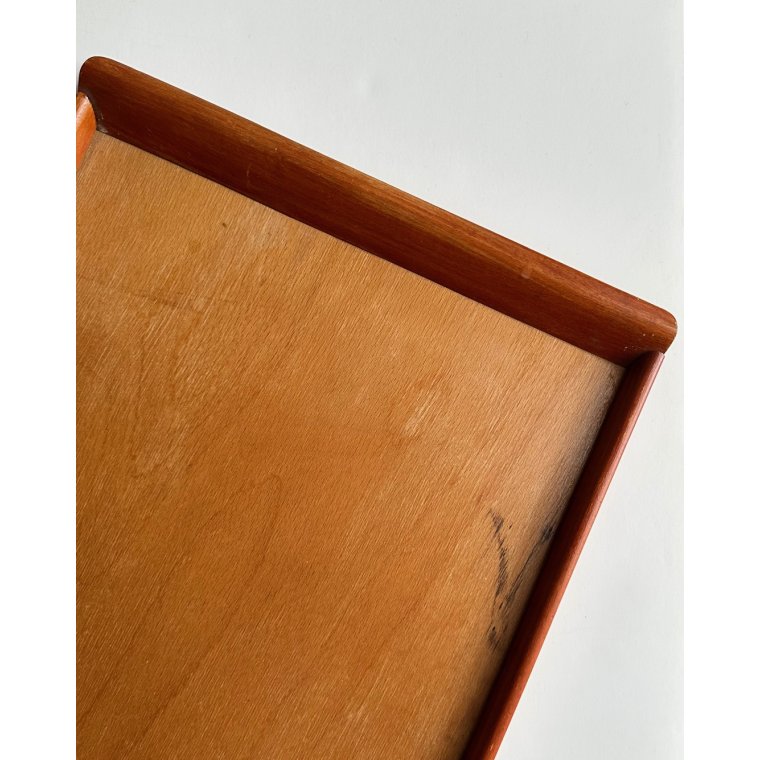 Trbakke m mrk kant, NB