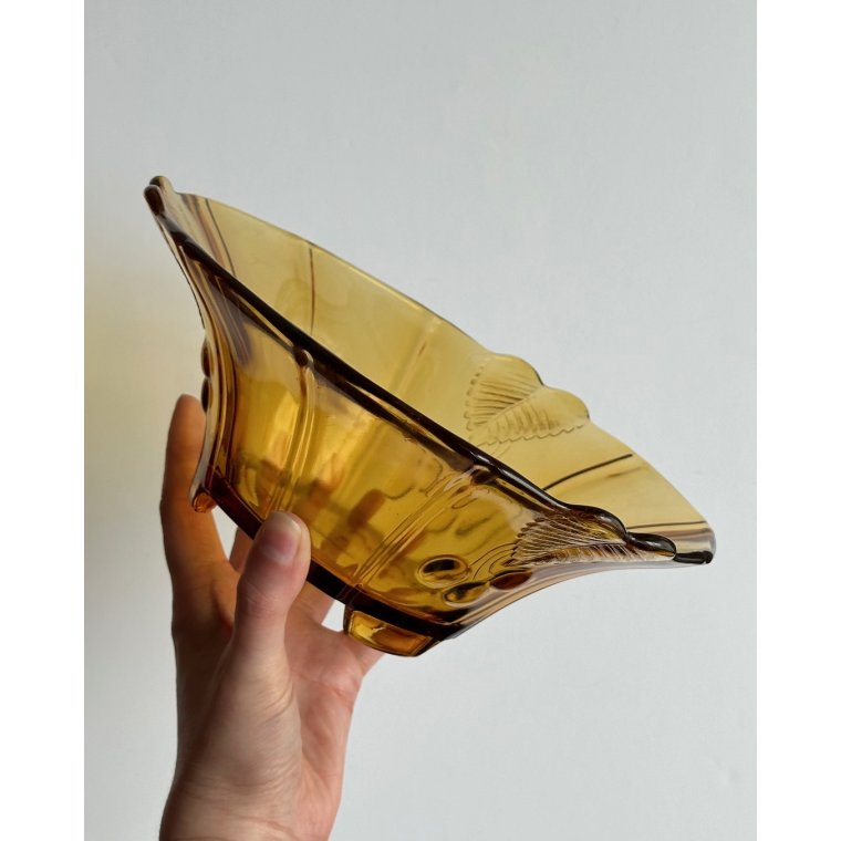 Ravfarvet glasskl m blad og br