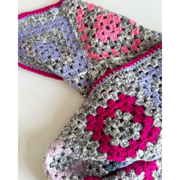 Hand made kid's blanket, granny squares, grey/rose/purple